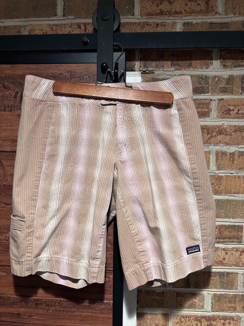 PATAGONIA Plaid Brown & Pink Slabstick Bermuda Shorts Sz.8 Organic Cotton